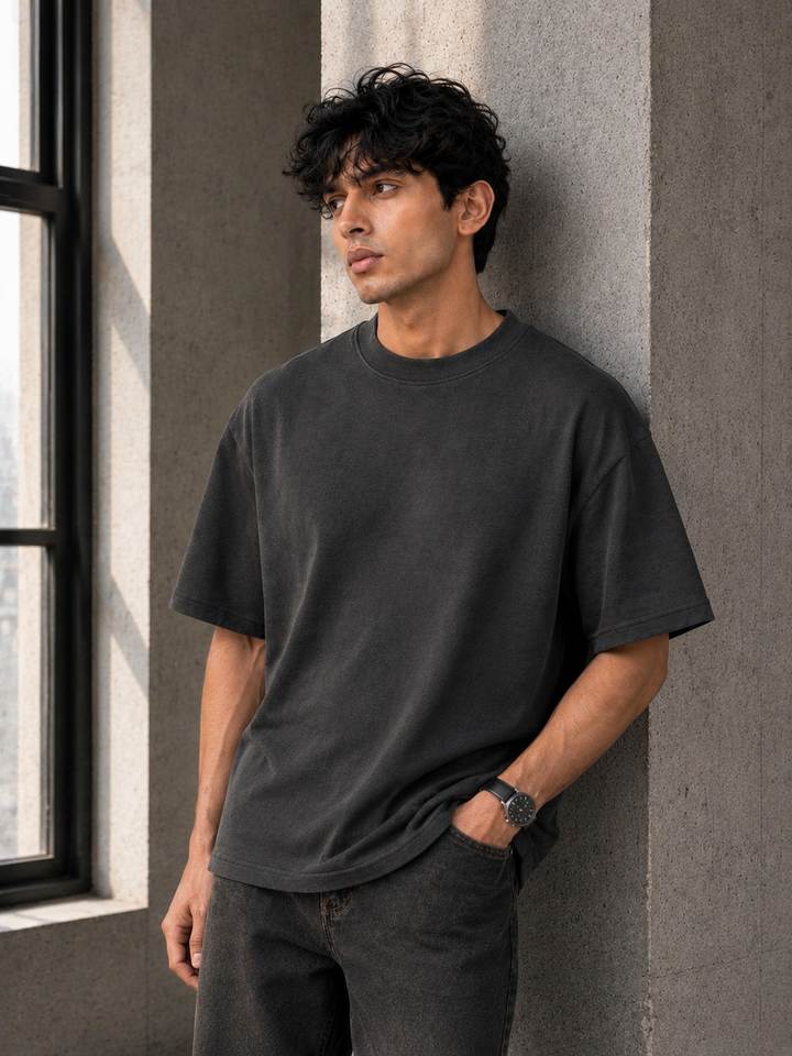 Oversized Basic Tee in Charcoal